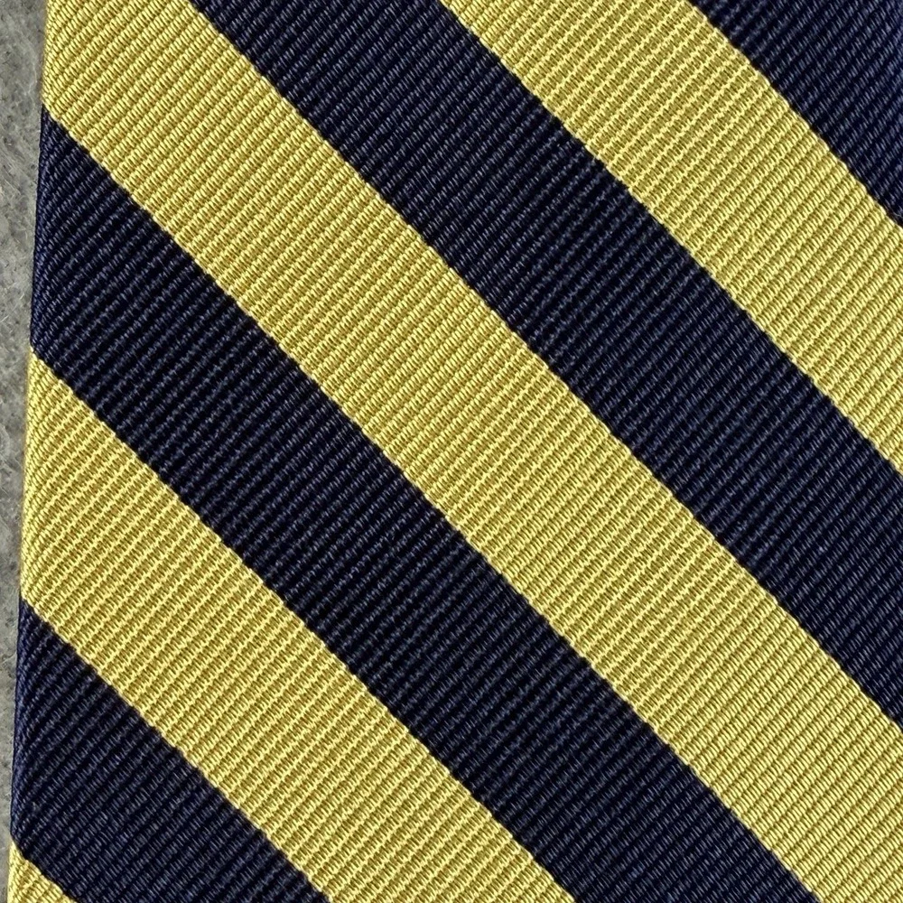 Brooks Brothers Fleece Boys Silk Tie Navy Gold Regimental Stripe Youth 43x2.6